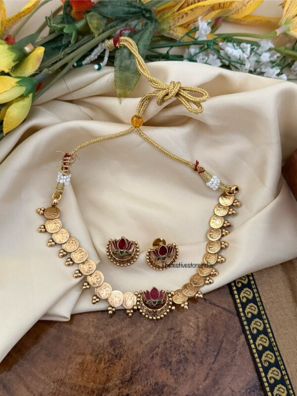 Budgeted Lotus kaasu necklace set