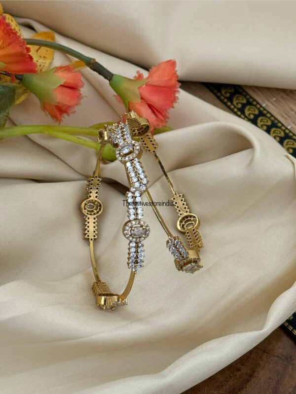 Set of 2 Diamond look alike bangles