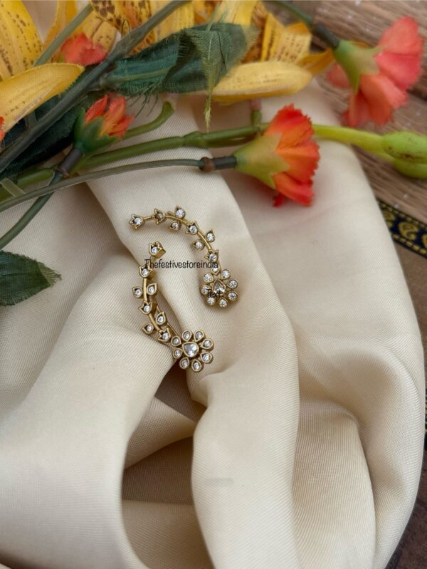 New floral earcuff