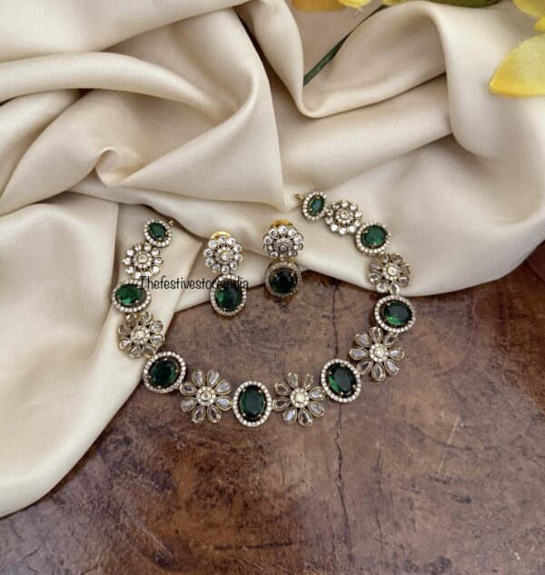 Floral Victorian necklace set - Emerald / Green
