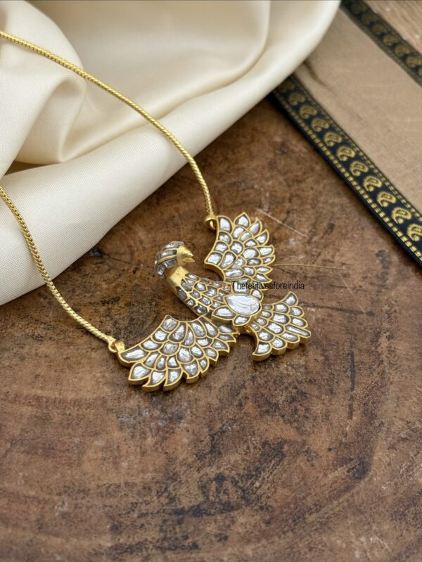 Jadau 47cms Unisex Garuda pendant chain