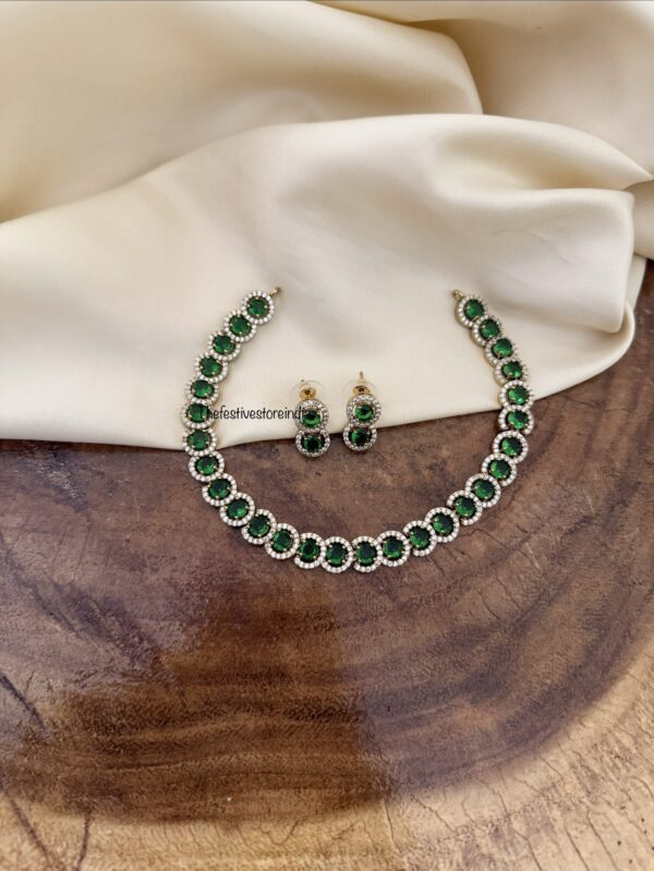 Simple green and white stones necklace set | Emerald