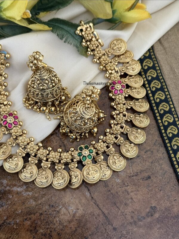 Lakshmi kaasu bottu necklace with jhumkas | Bridal