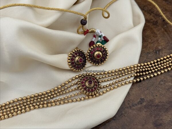 Layers red pendant choker set