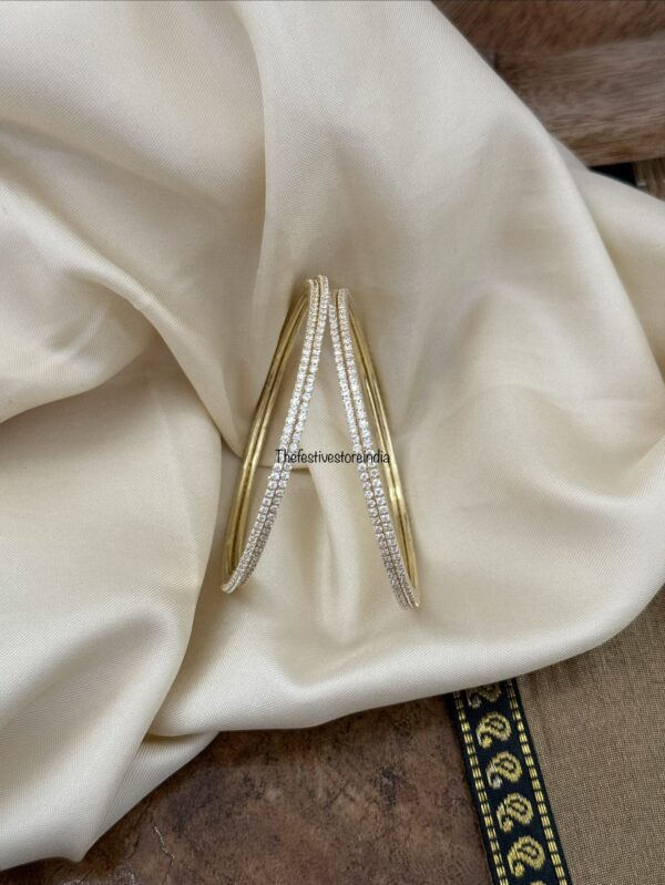 Set of 4 simple diamond bangles