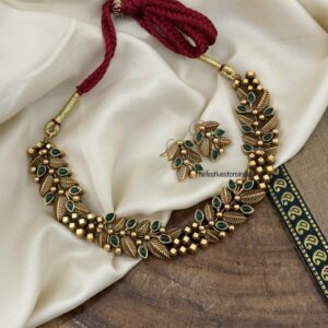 Green stone leafy necklace set