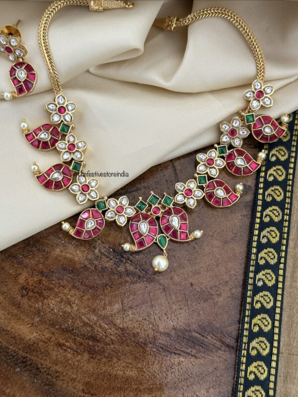 Jadau classic mango motifs necklace set