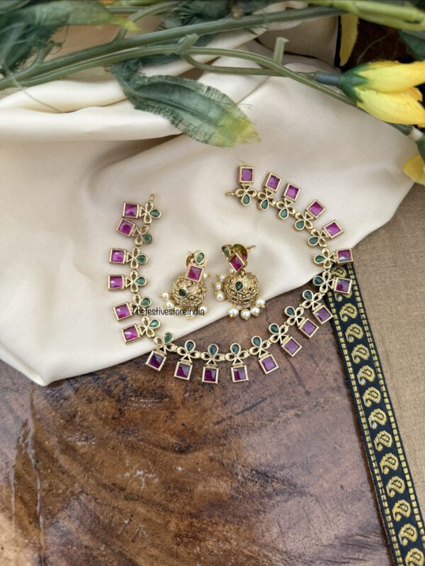 Simple blocks necklace set