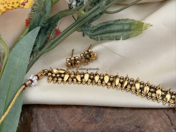 Antique gold Elakkathali choker set | Budgeted