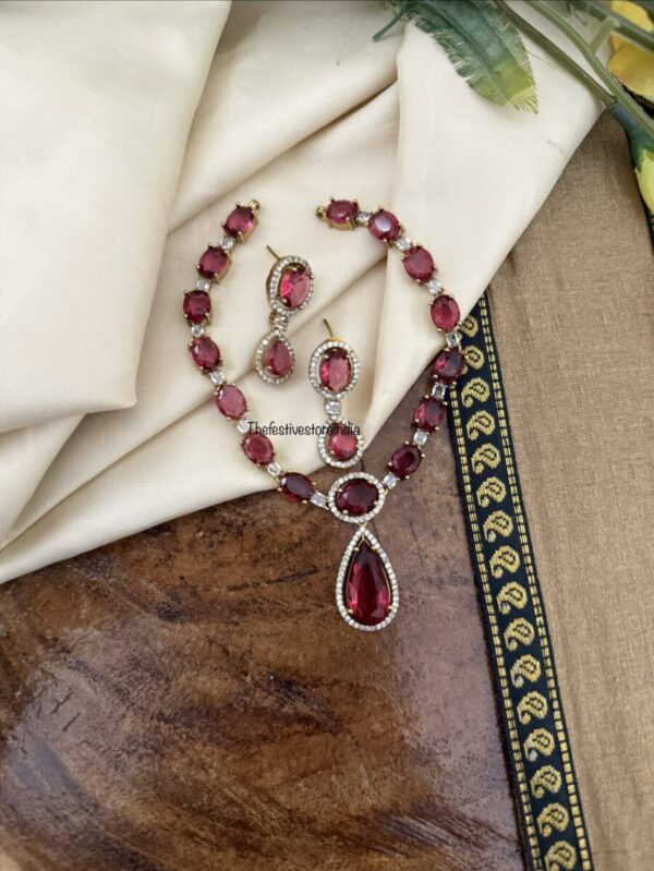 All red / ruby necklace set