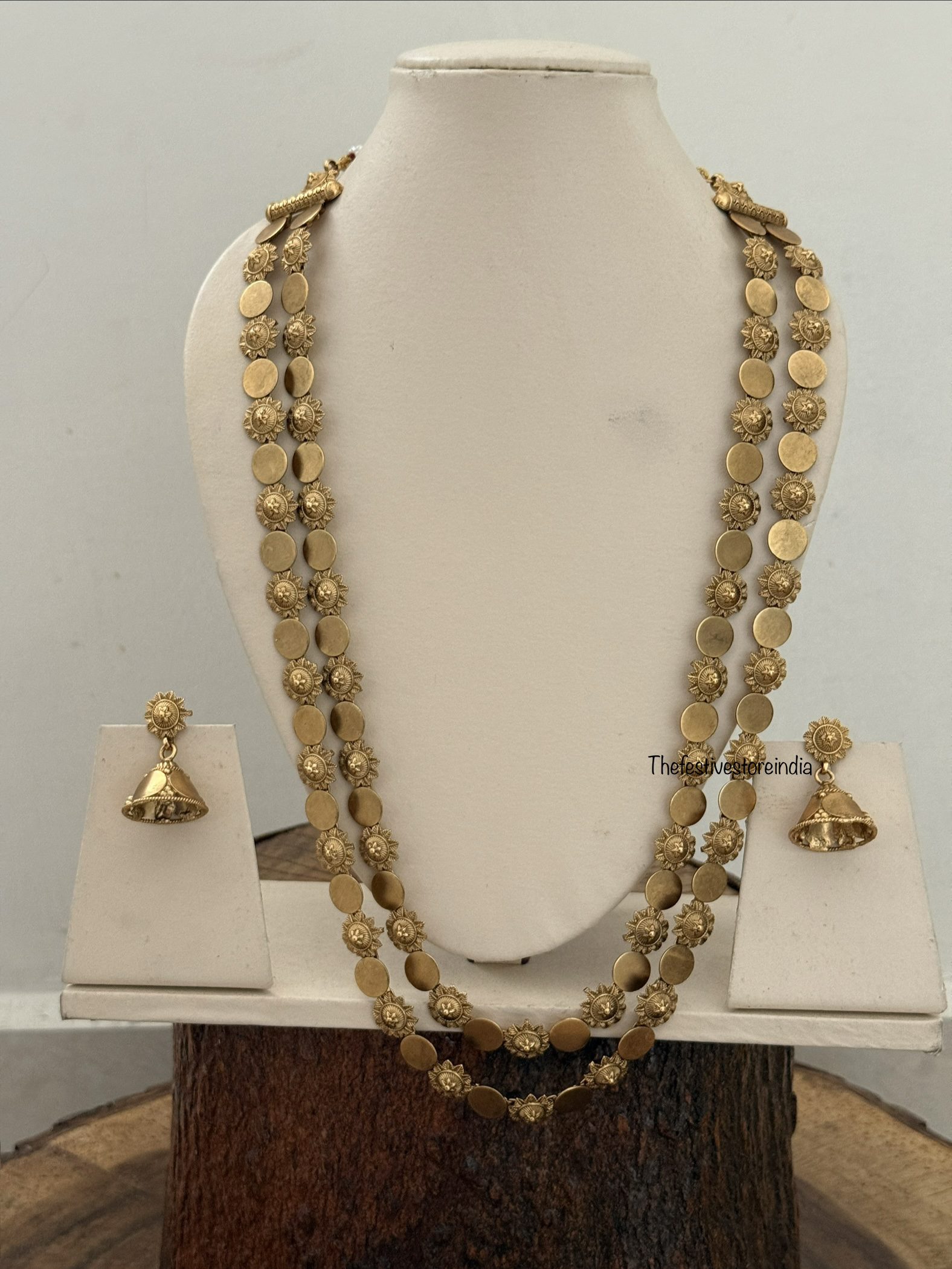 Non idol budgeted kaasu floral haaram set