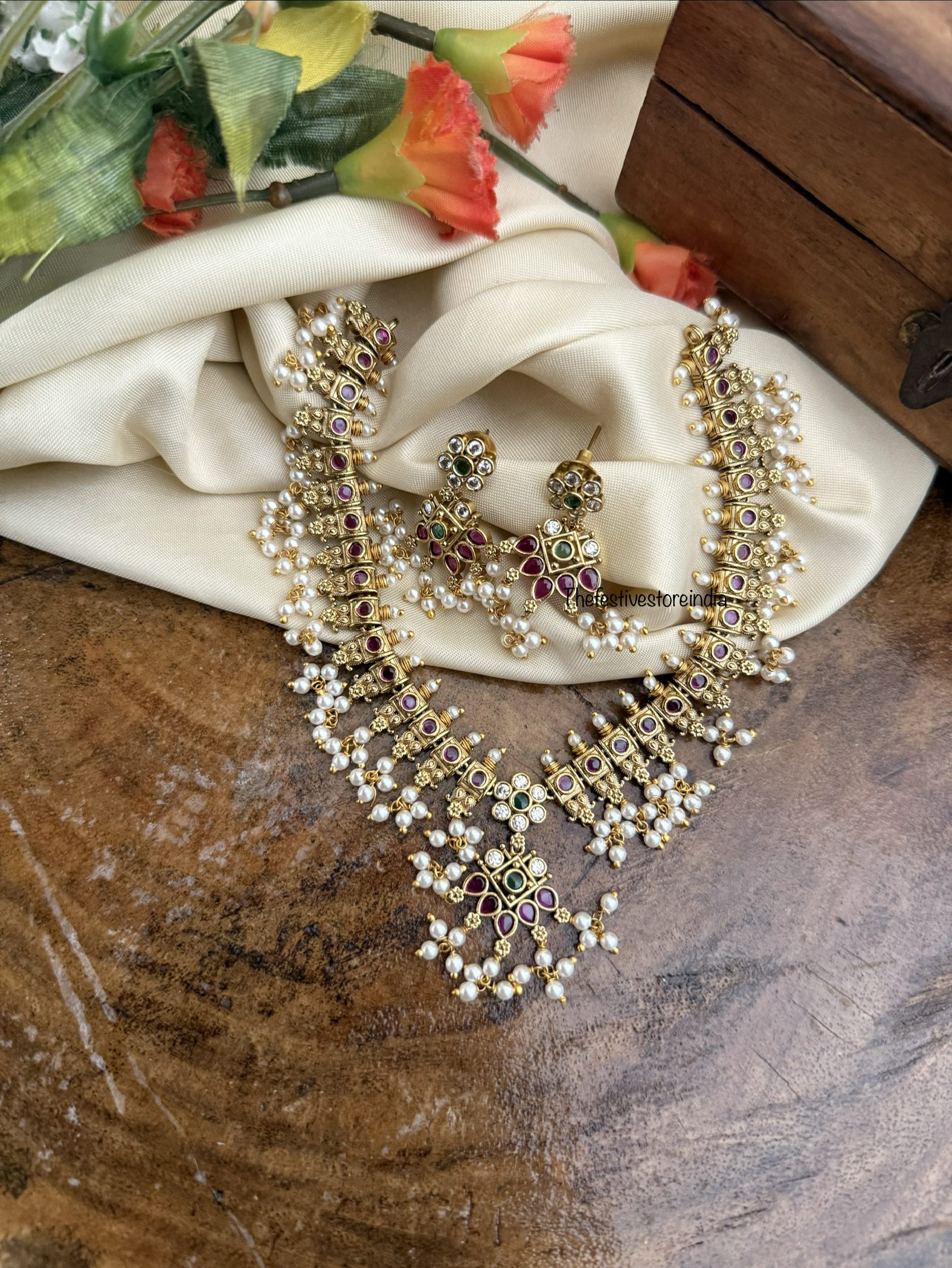 Blocks guttapusalu necklace set