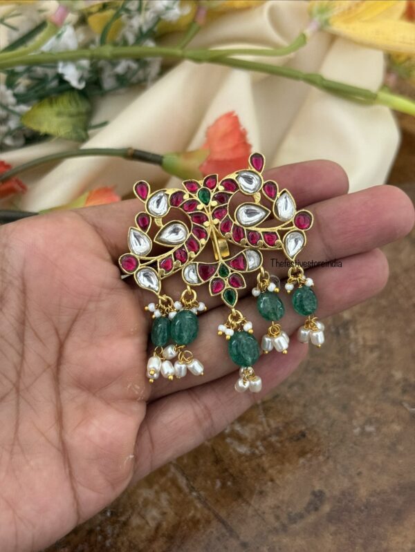 Jadau unisex pendant | Navilu | Peacock