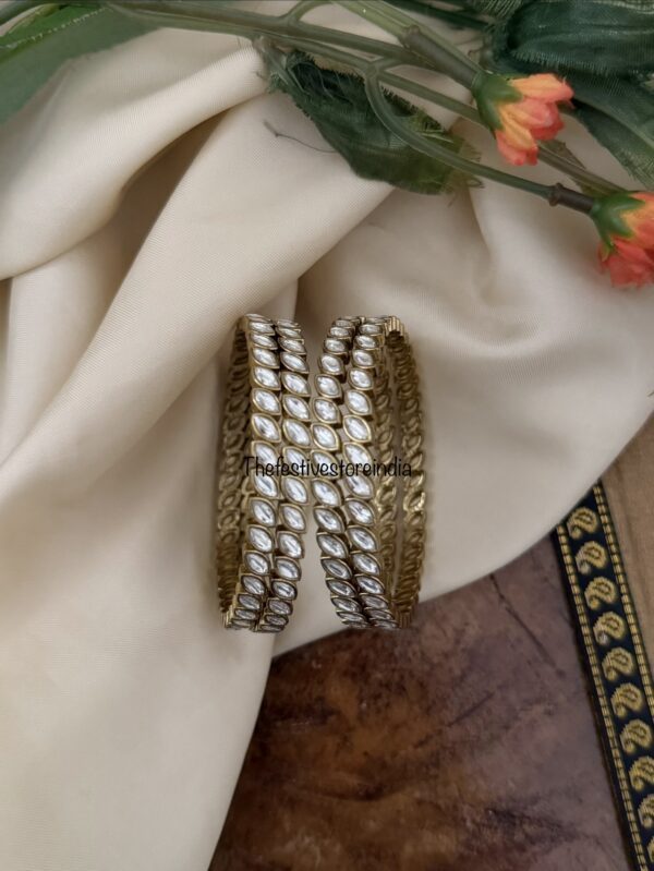 Set of 4 all white kundan bangles | Wedding