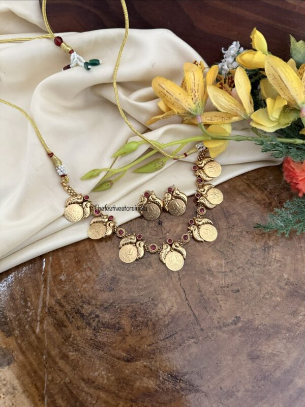Designer gold look Kaasu necklace set