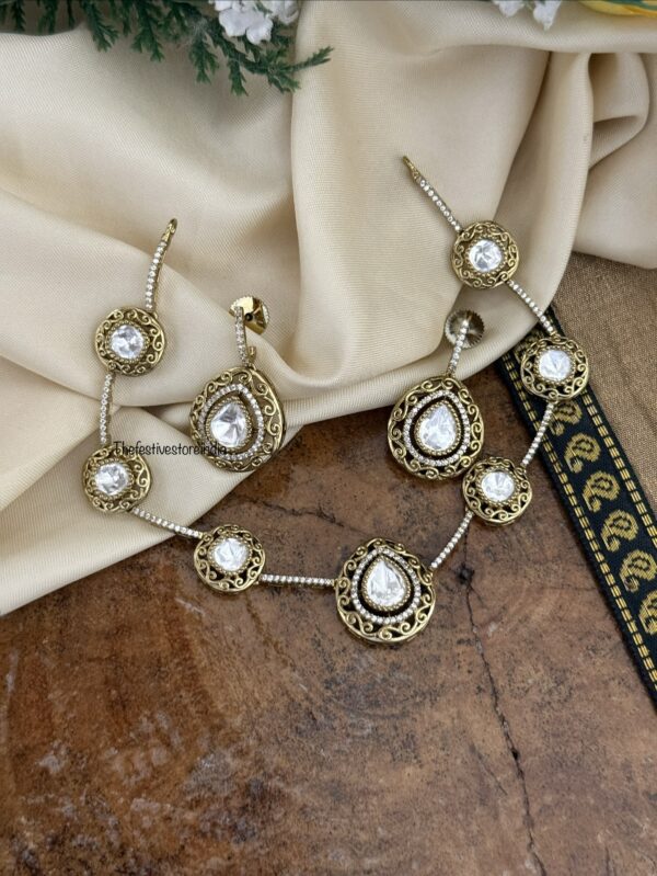 Kundan mini necklace set