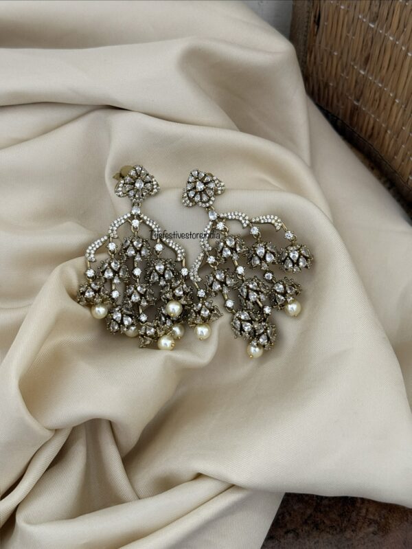 Victorian chandelier earrings | Bridal | Bridesmaid | All white