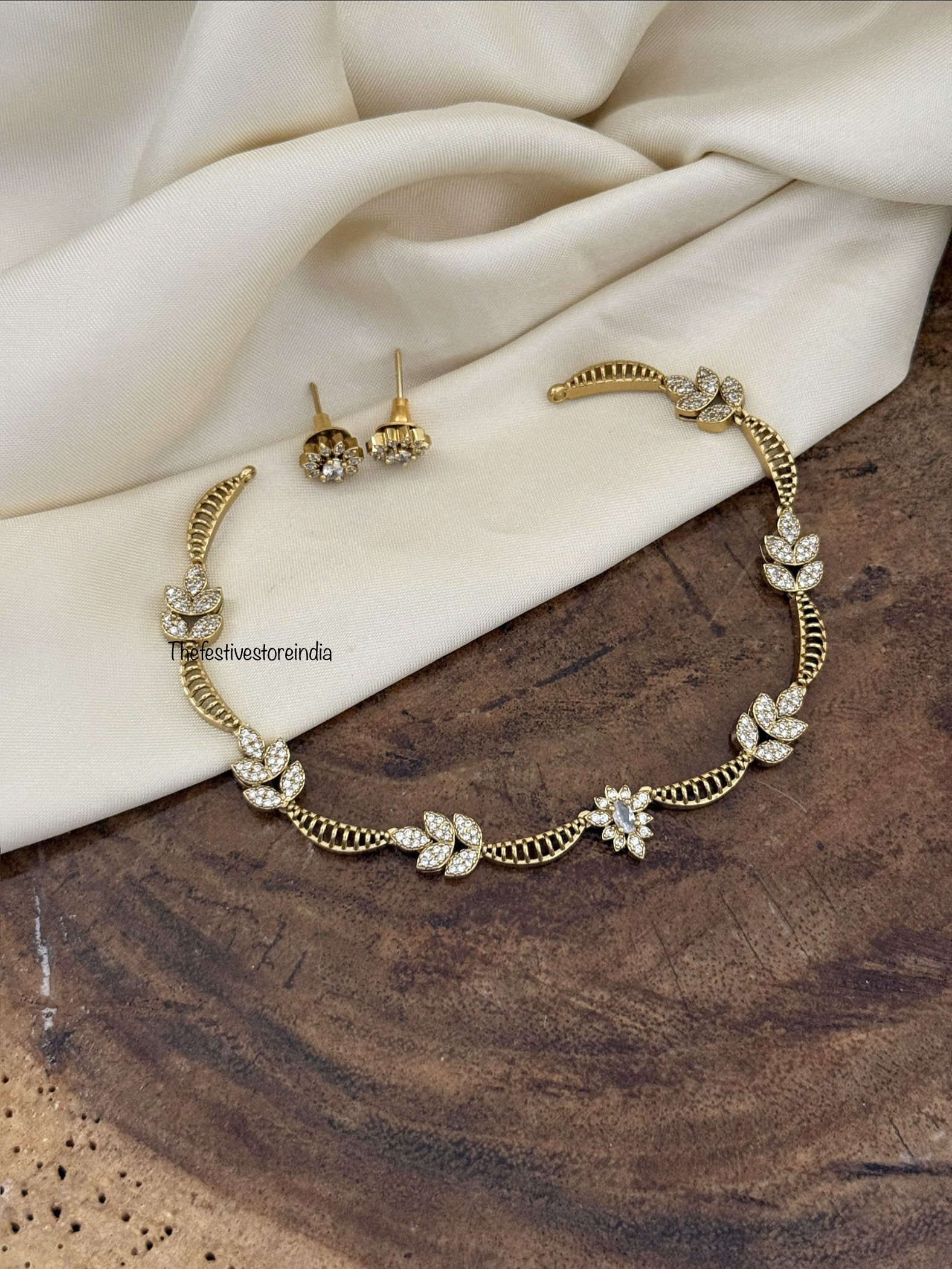 Floral designer all white AD necklace set