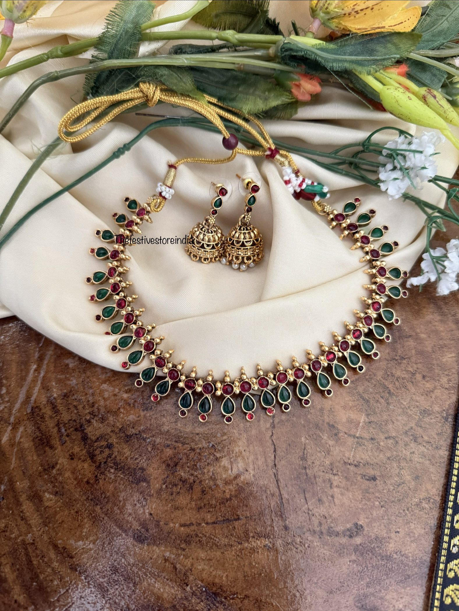 Kemp and green classic droplet style set