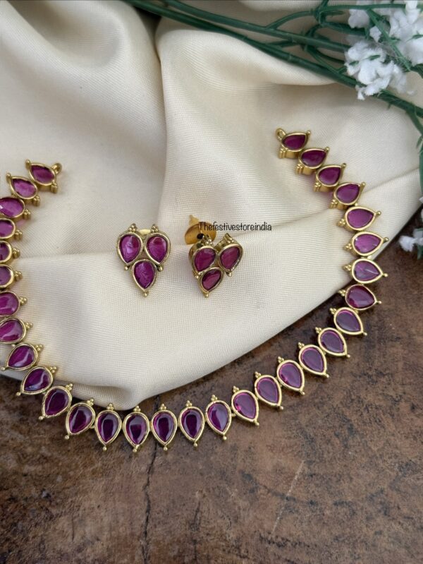 All red classic droplet style necklace set