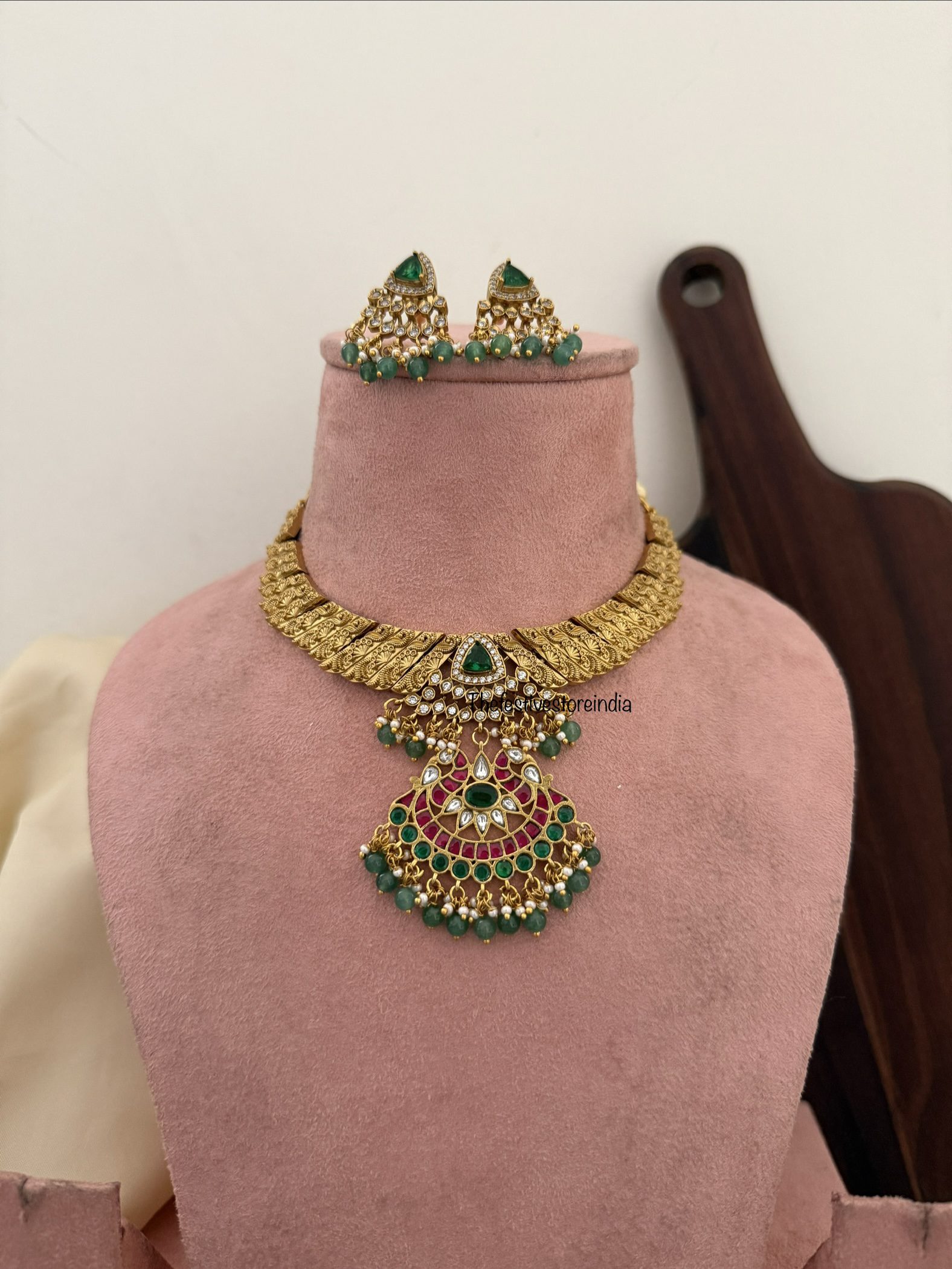 Attigai style Jadau necklace set