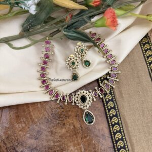 Rubyrose and green pendant necklace set