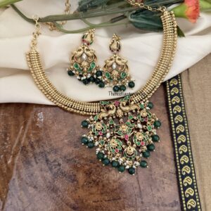 Navilu green drops pendant necklace set