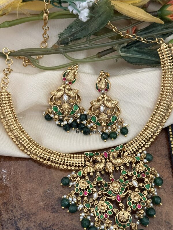 Navilu green drops pendant necklace set