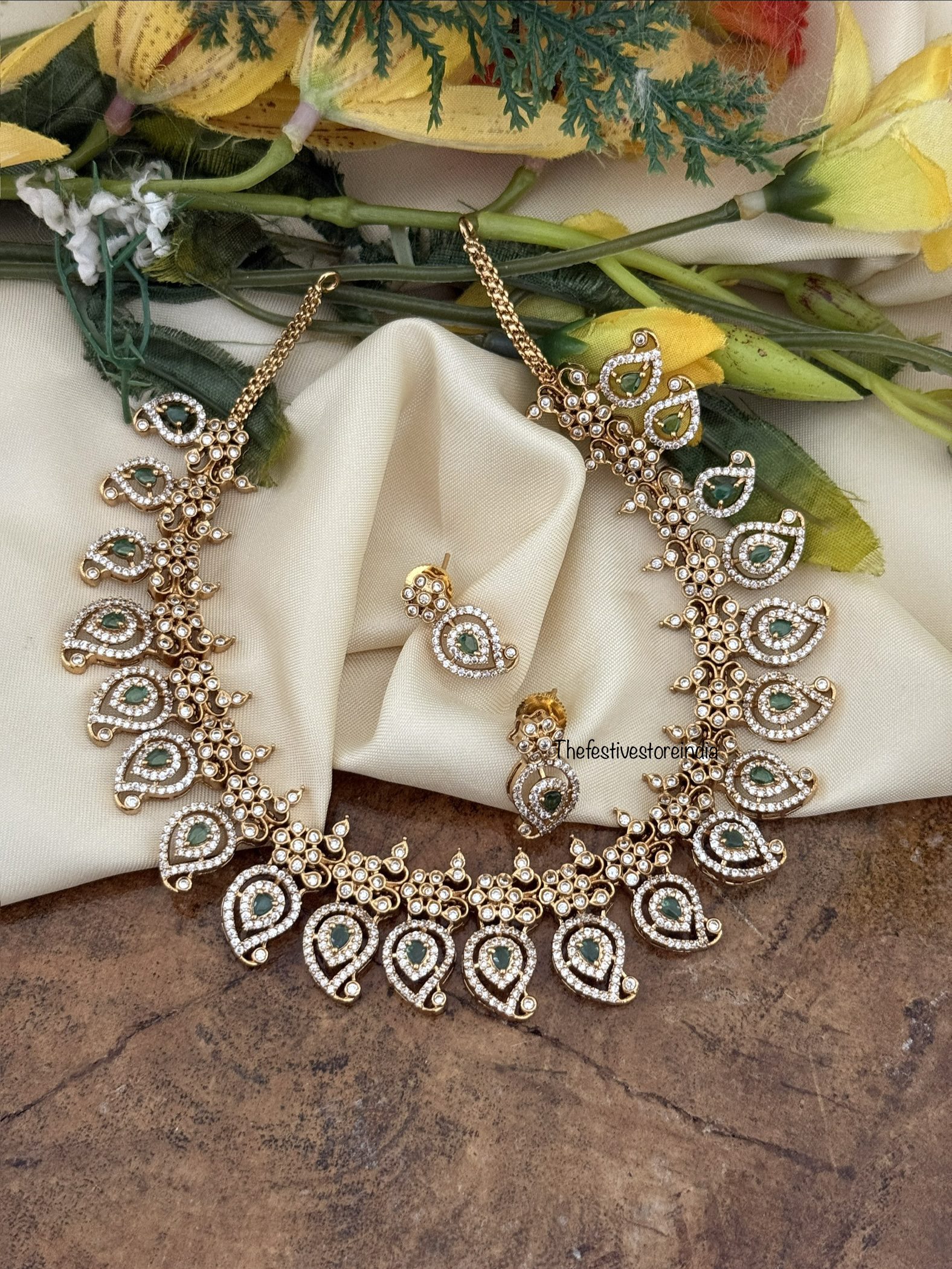 Classic AD mango / manga necklace set