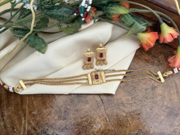 Red stone simple 3 layer choker set